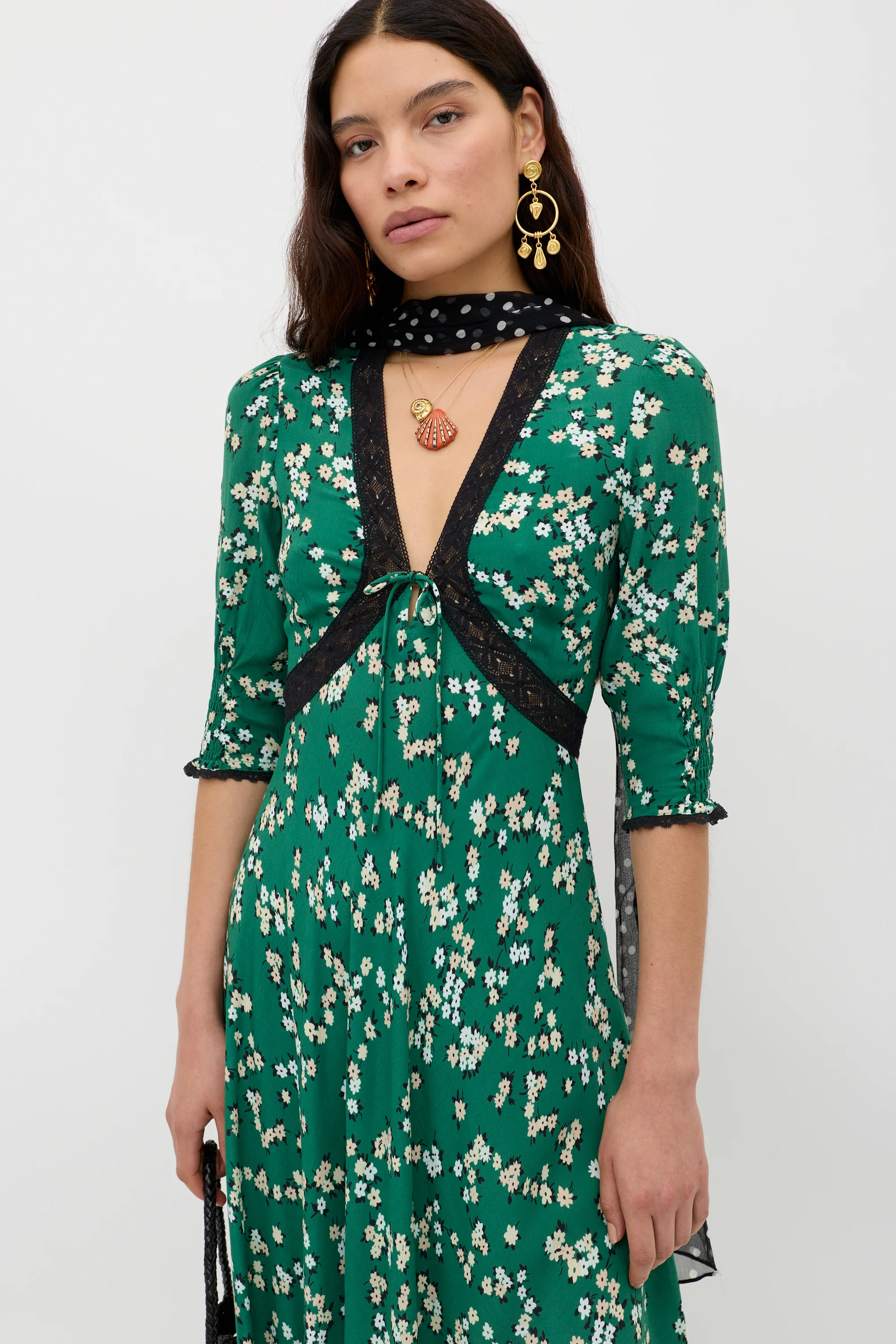 Amina - City Floral Olive - Image 4