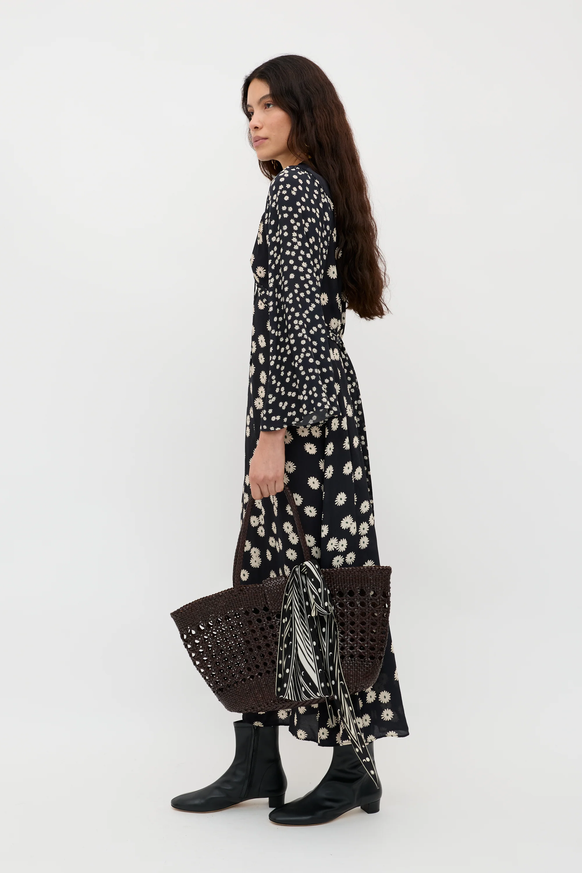 Anela - Daisy Mix Black - Image 2
