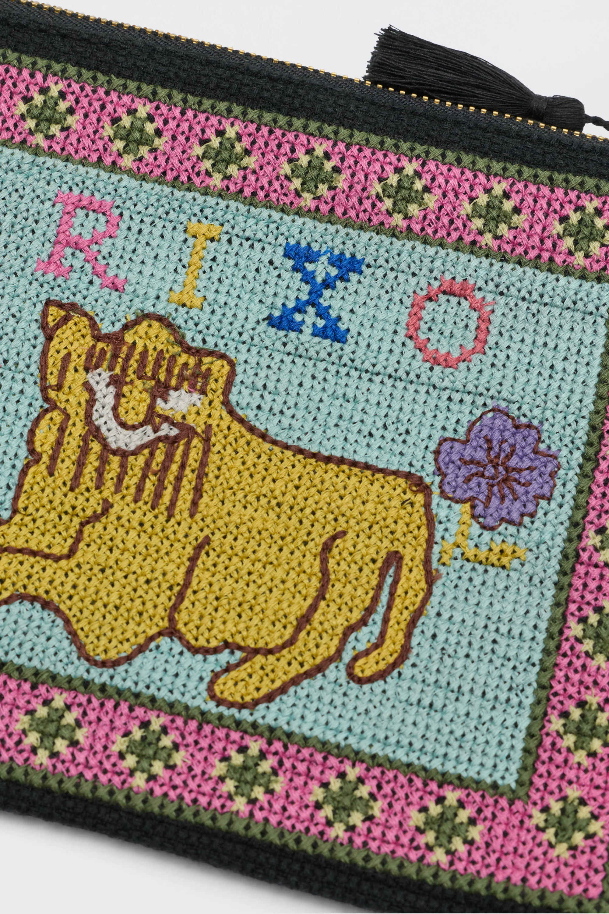 Beau  -  Mini Leo Cross Stitch Embroidery Charcoal - Image 2