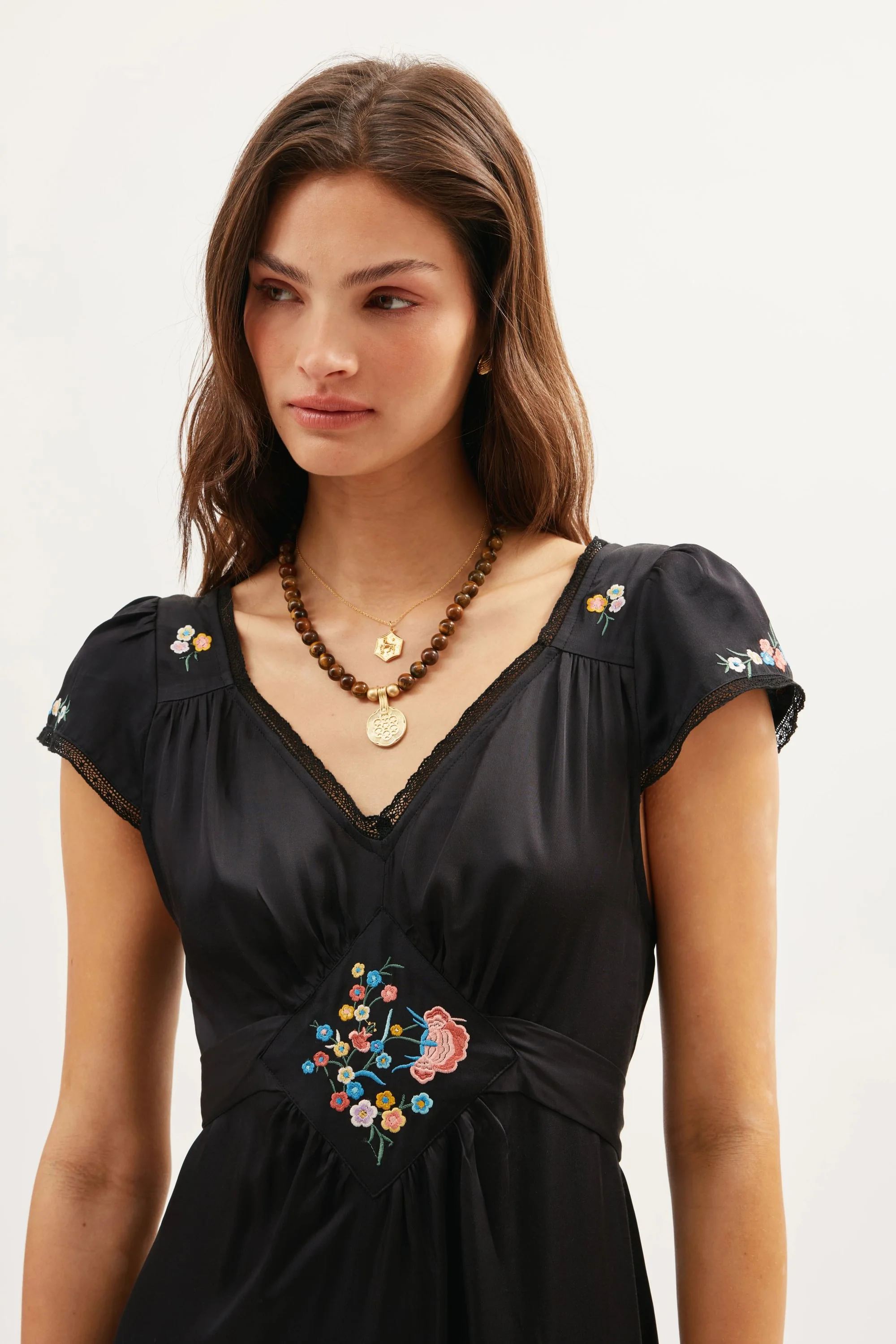 Carey  -  Orchard Embroidery Black - Image 4