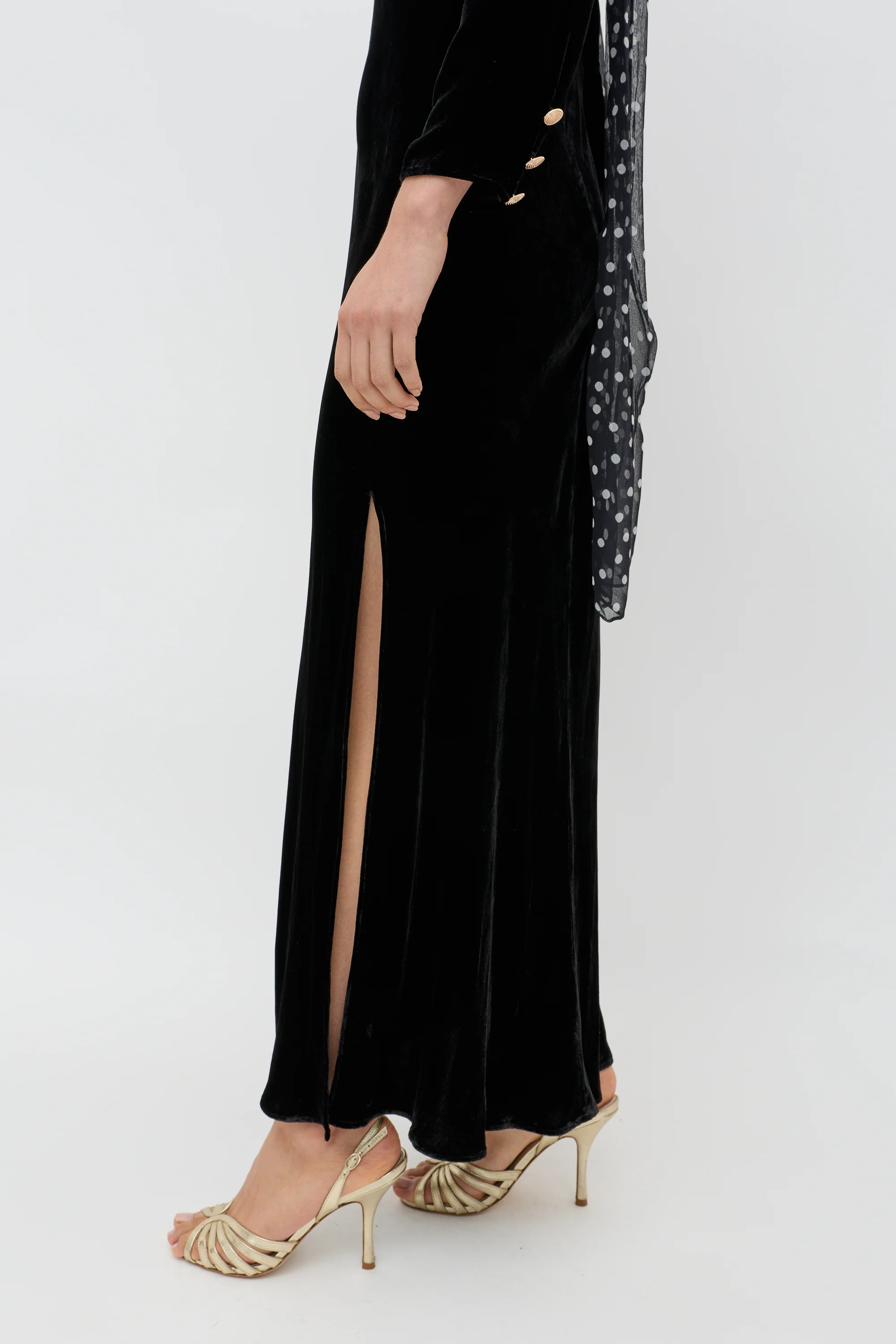 Devina - Black - Image 4