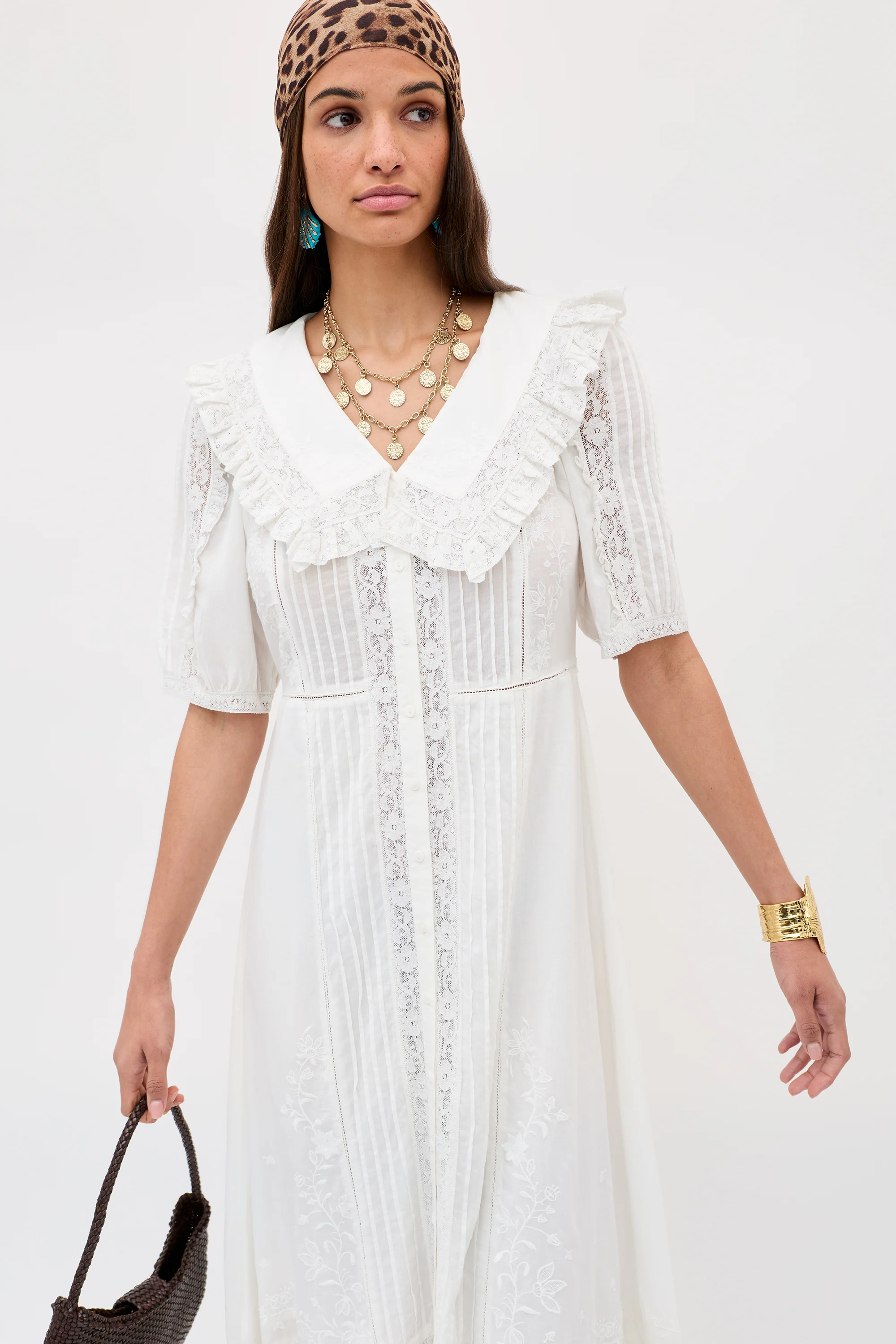 Edina - Pansy Embroidery White - Image 4