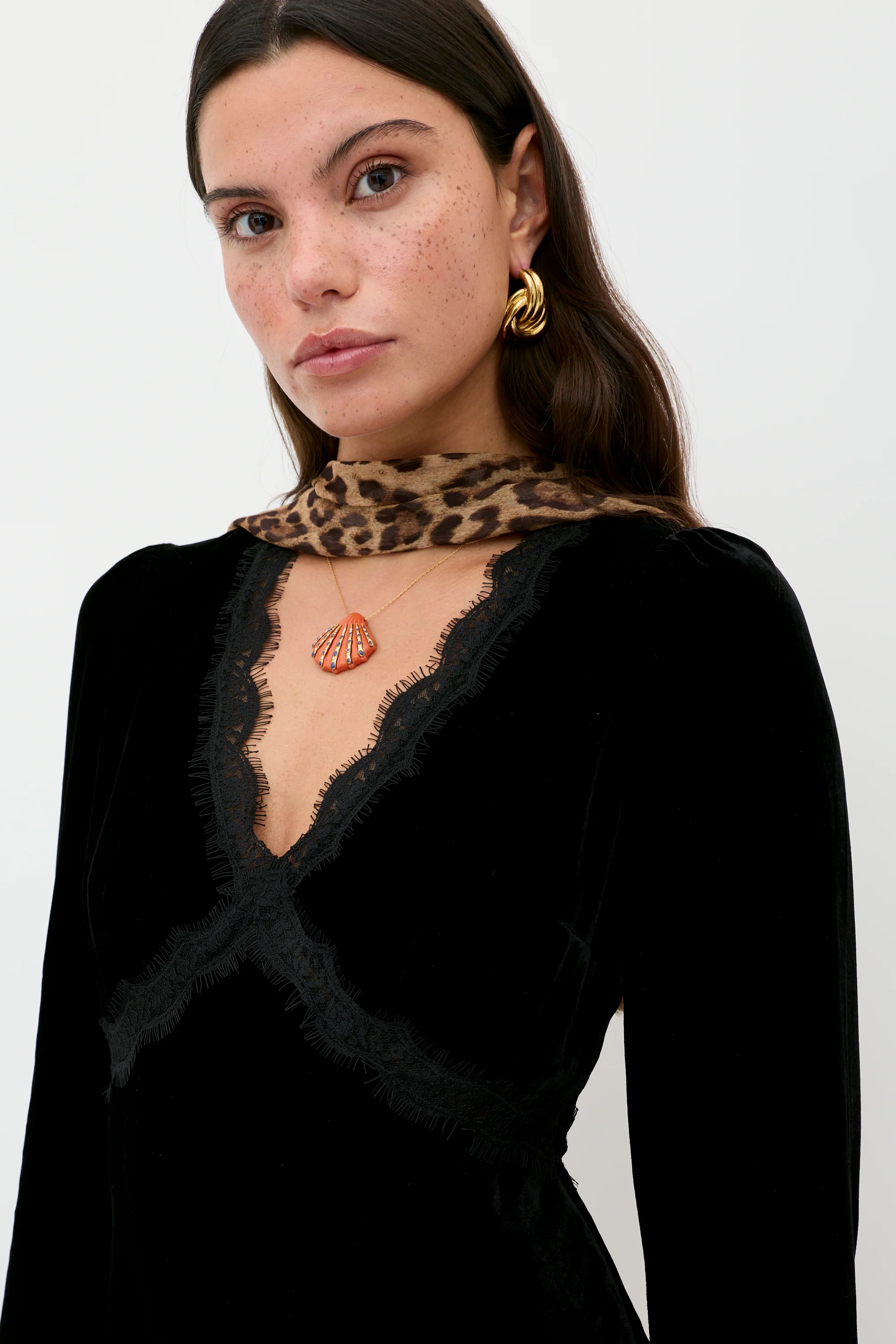 Macie - Black - Image 3