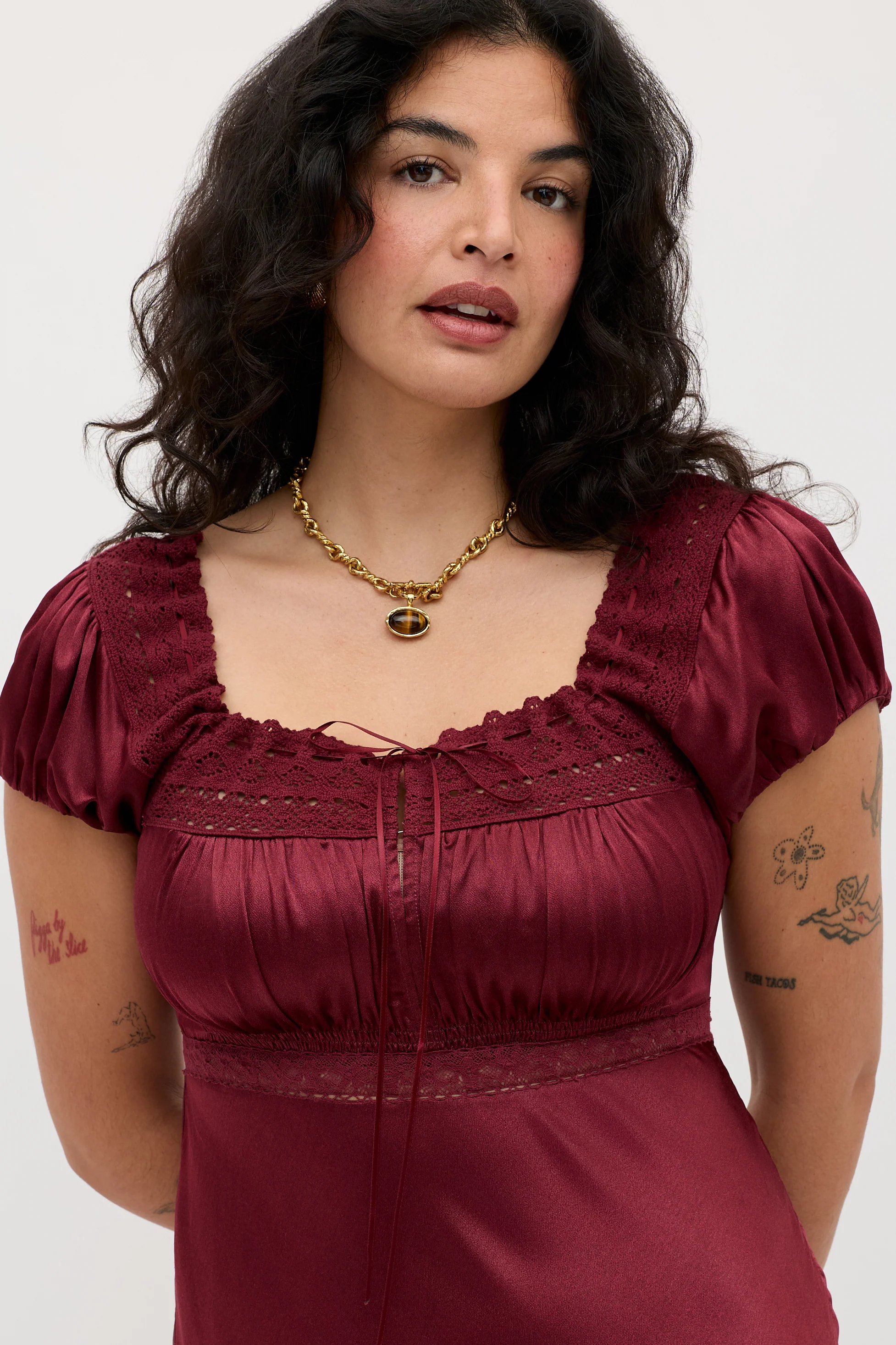 Maeva  -  Maroon - Image 3