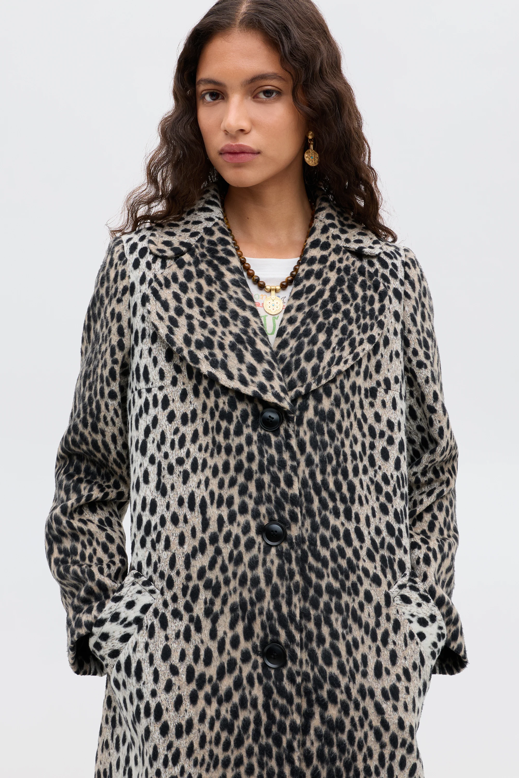 Rosemary - Antelope Spot Jacquard Black - Image 3