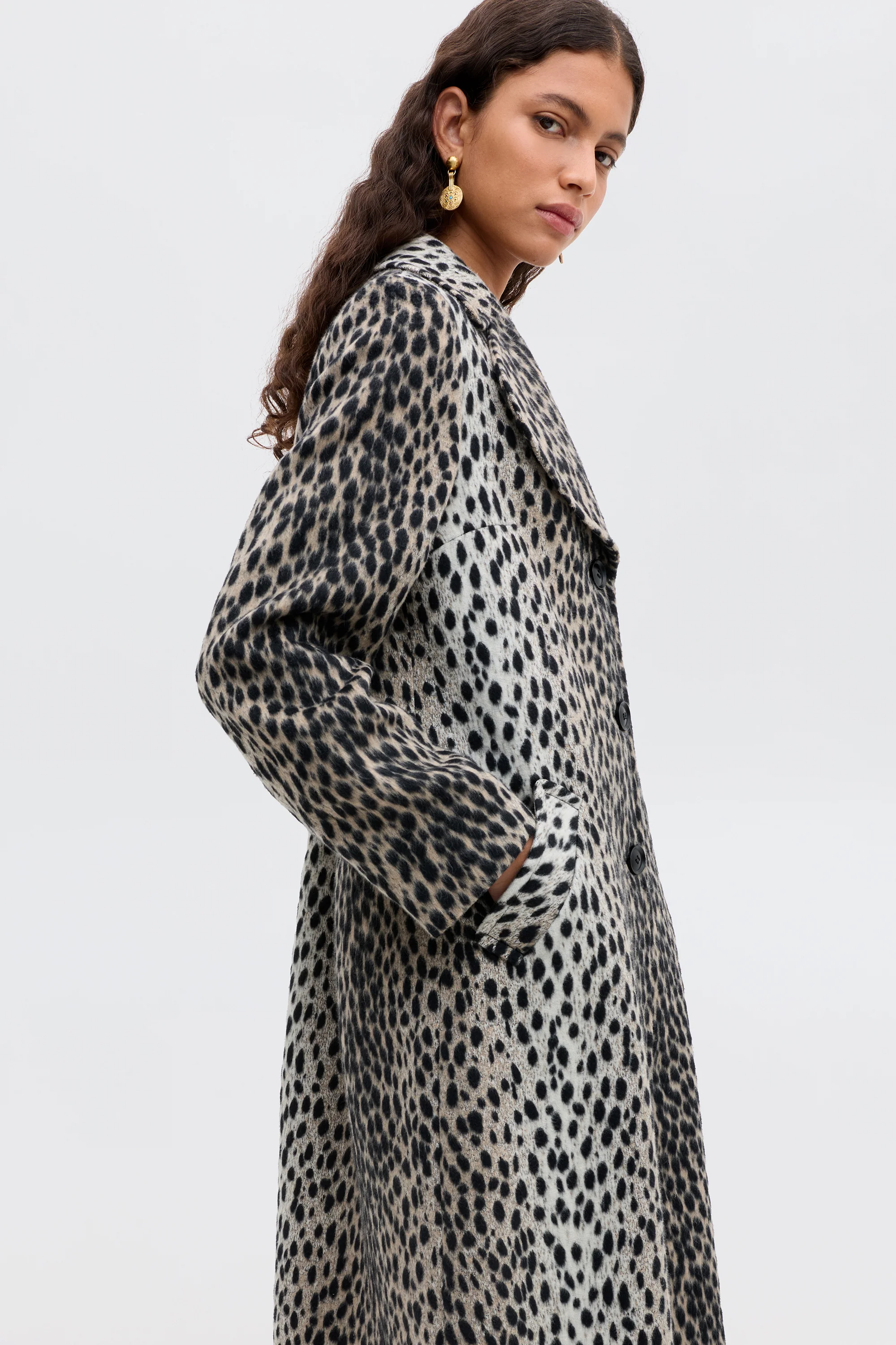 Rosemary - Antelope Spot Jacquard Black - Image 4