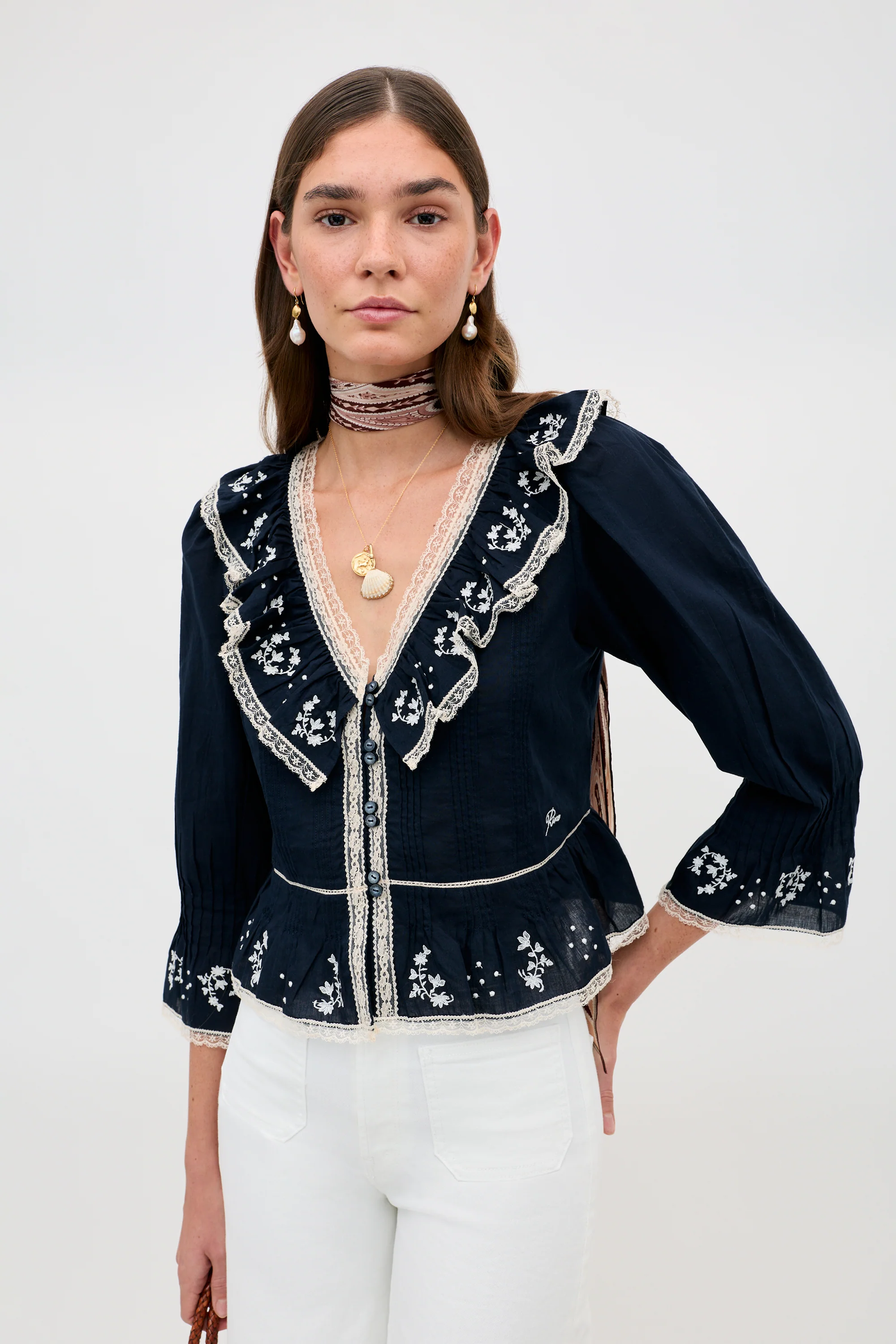 solene top flower trail embroidery navy - Image 3