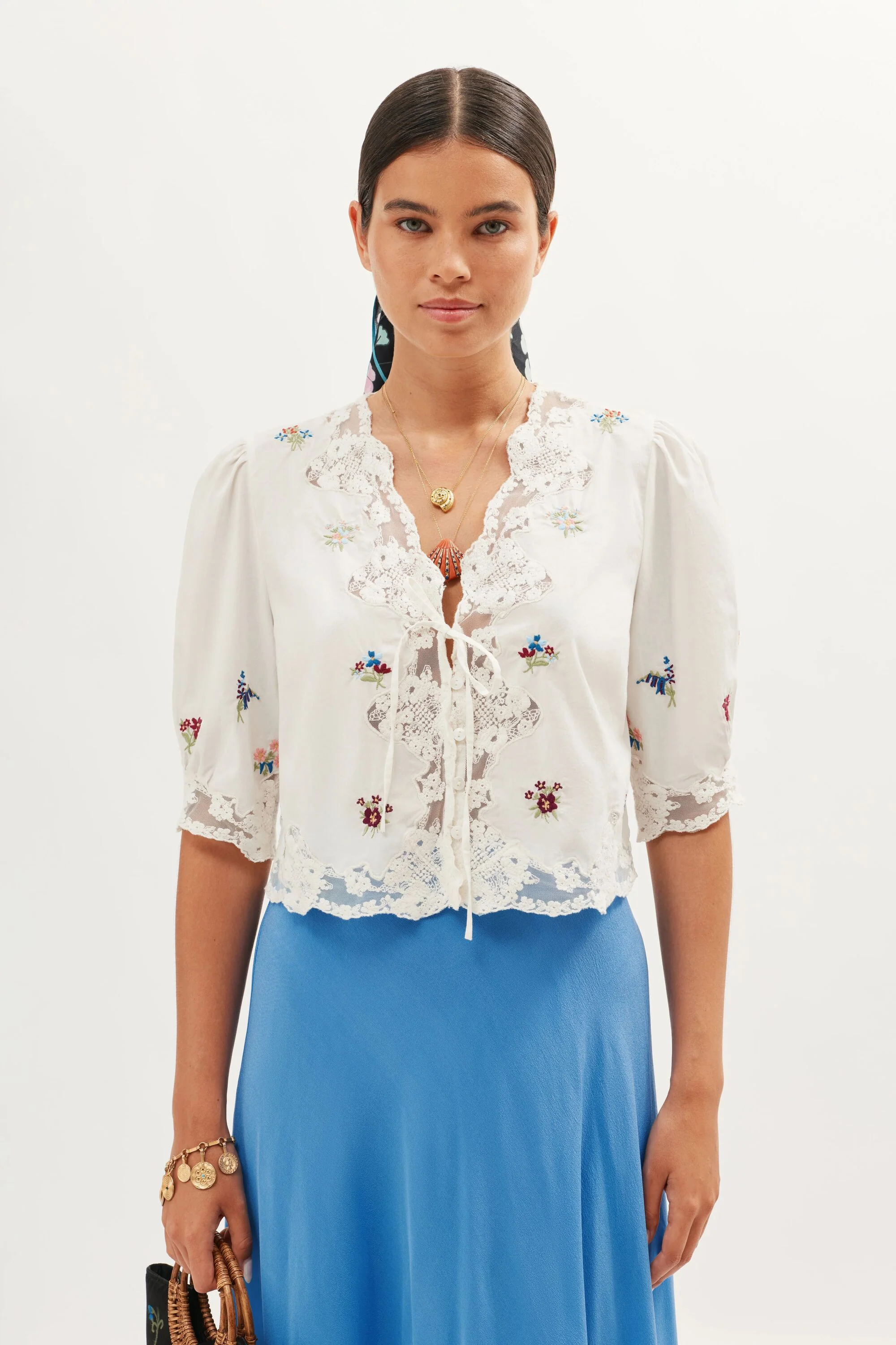 Ursula  -  Bud Embroidery White - Image 5