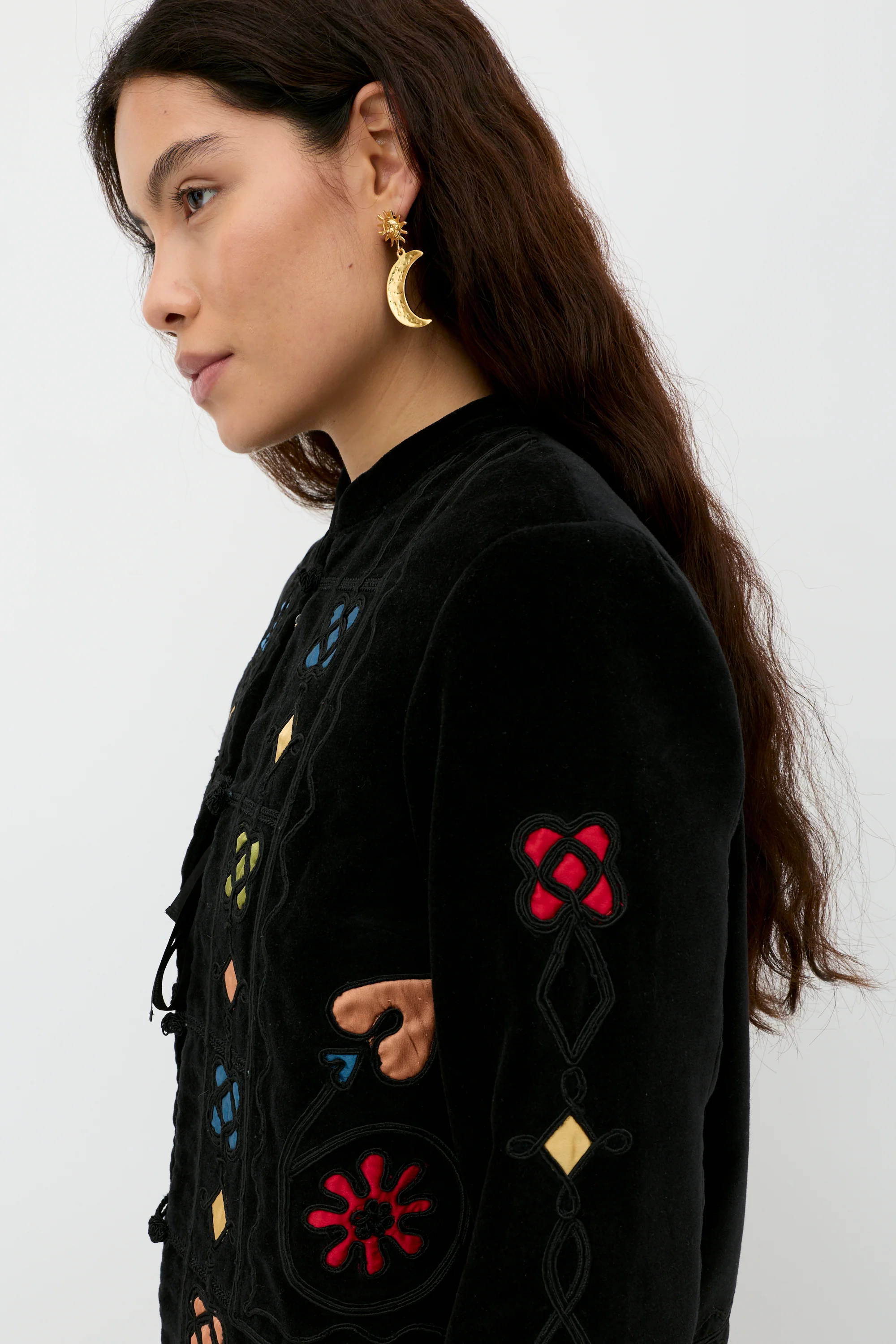 Viktoria  -  Serino Applique Black - Image 3